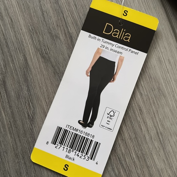 Dalia NWT Black Slacks - Picture 4 of 4